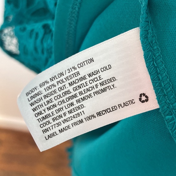 XHILARATION Sleeveless lace dress with zippered back green SMALL - Picture 8 of 12